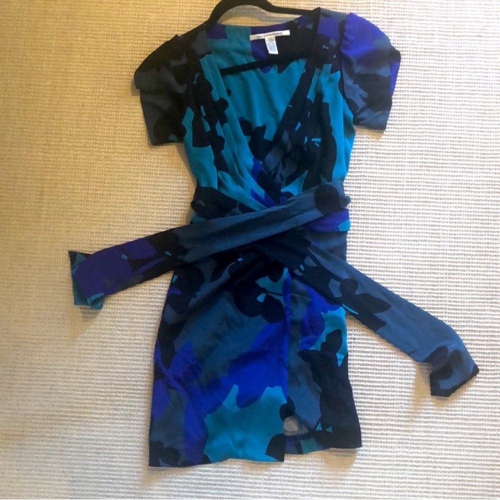 DVF Wrap Dress size 2 Rizer